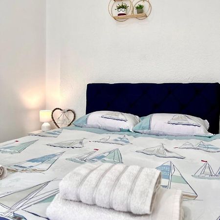 M Apartman Foca Eksteriør bilde