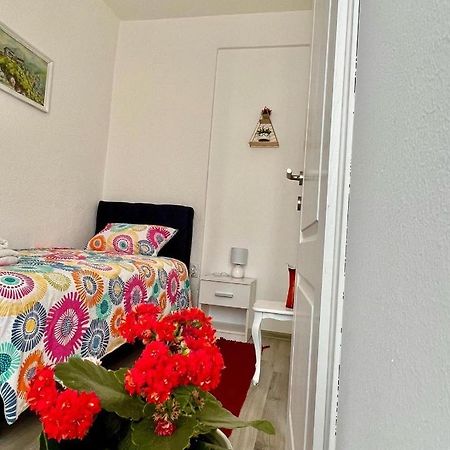 M Apartman Foca Eksteriør bilde