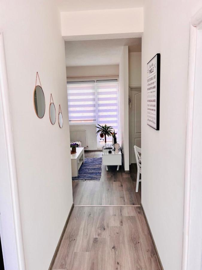 M Apartman Foca Eksteriør bilde
